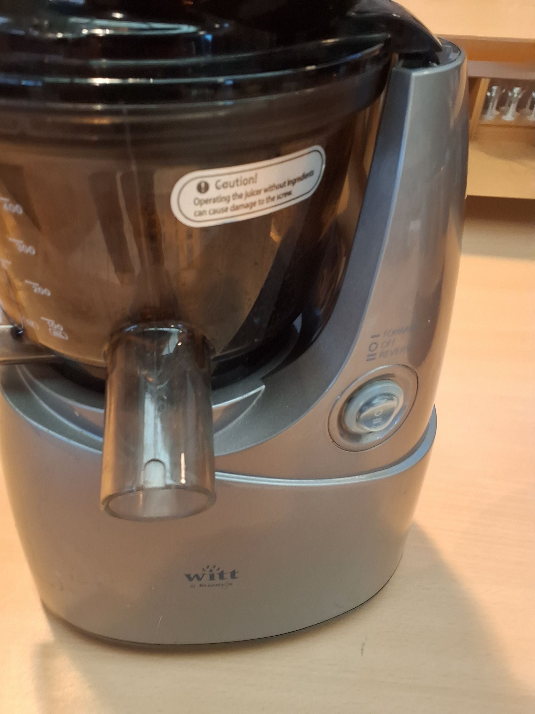 Juice maker